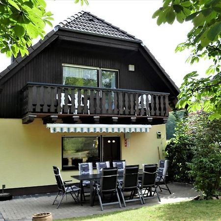 Helles Ferienhaus Im Landhausstil Fuer Bis Zu 10 Personen Frielendorf Esterno foto