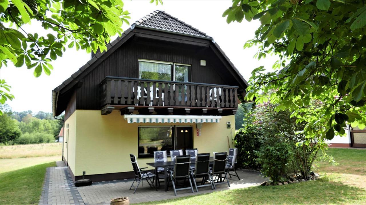 Helles Ferienhaus Im Landhausstil Fuer Bis Zu 10 Personen Frielendorf Esterno foto