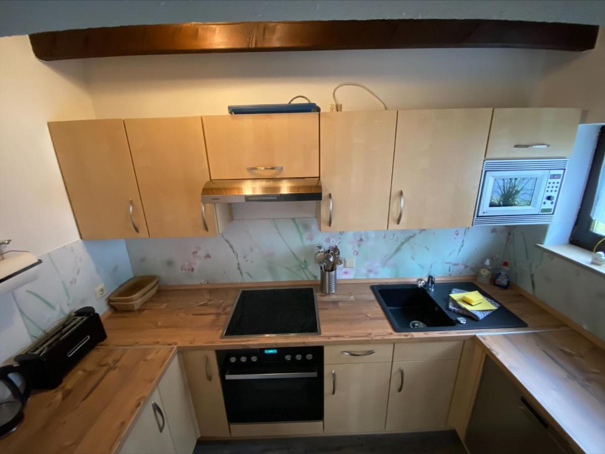Helles Ferienhaus Im Landhausstil Fuer Bis Zu 10 Personen Frielendorf Esterno foto